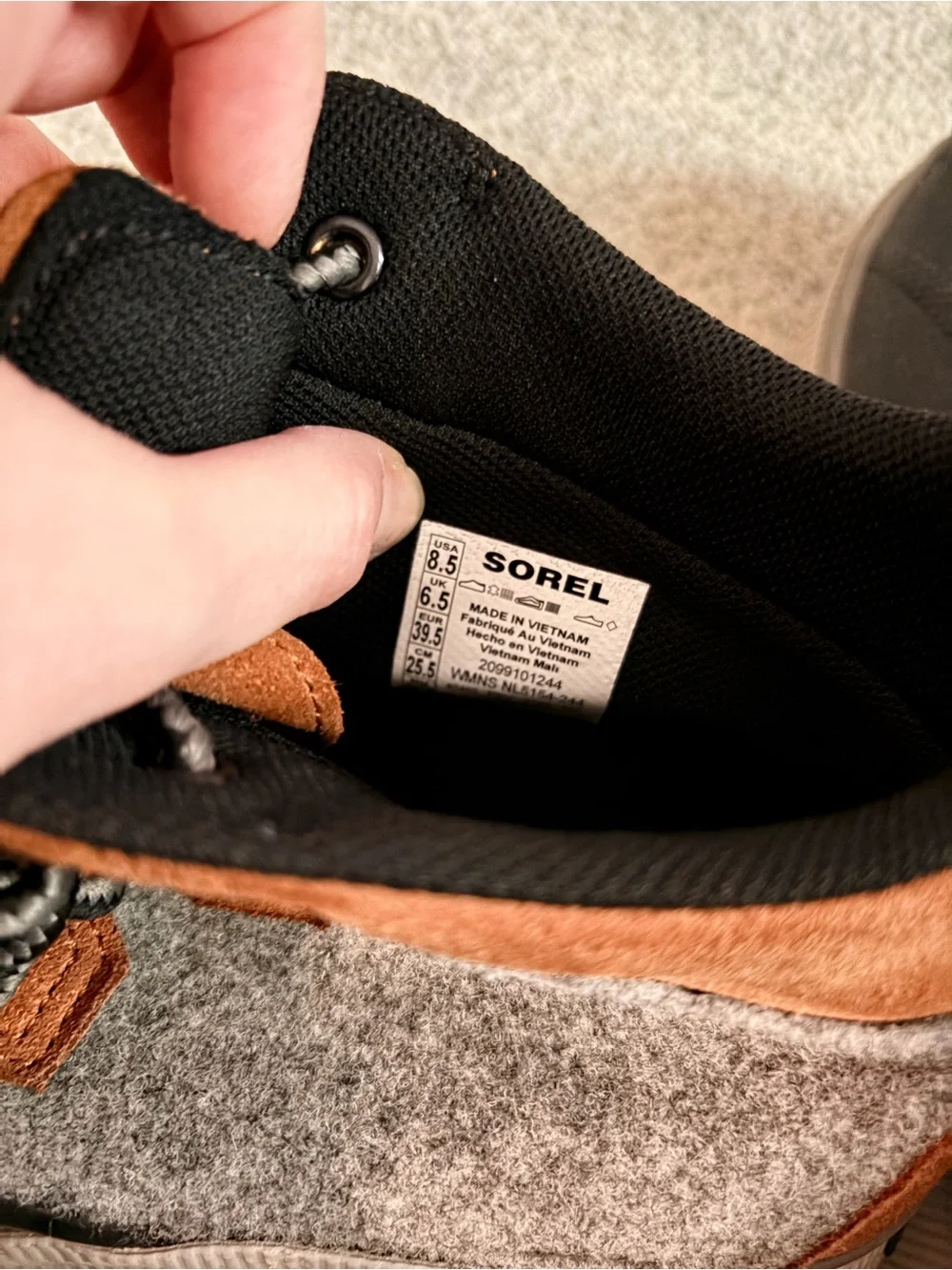 SOREL Women’s Felt & Suede Mid-Top, Waterproof shoes in Brown and Gray